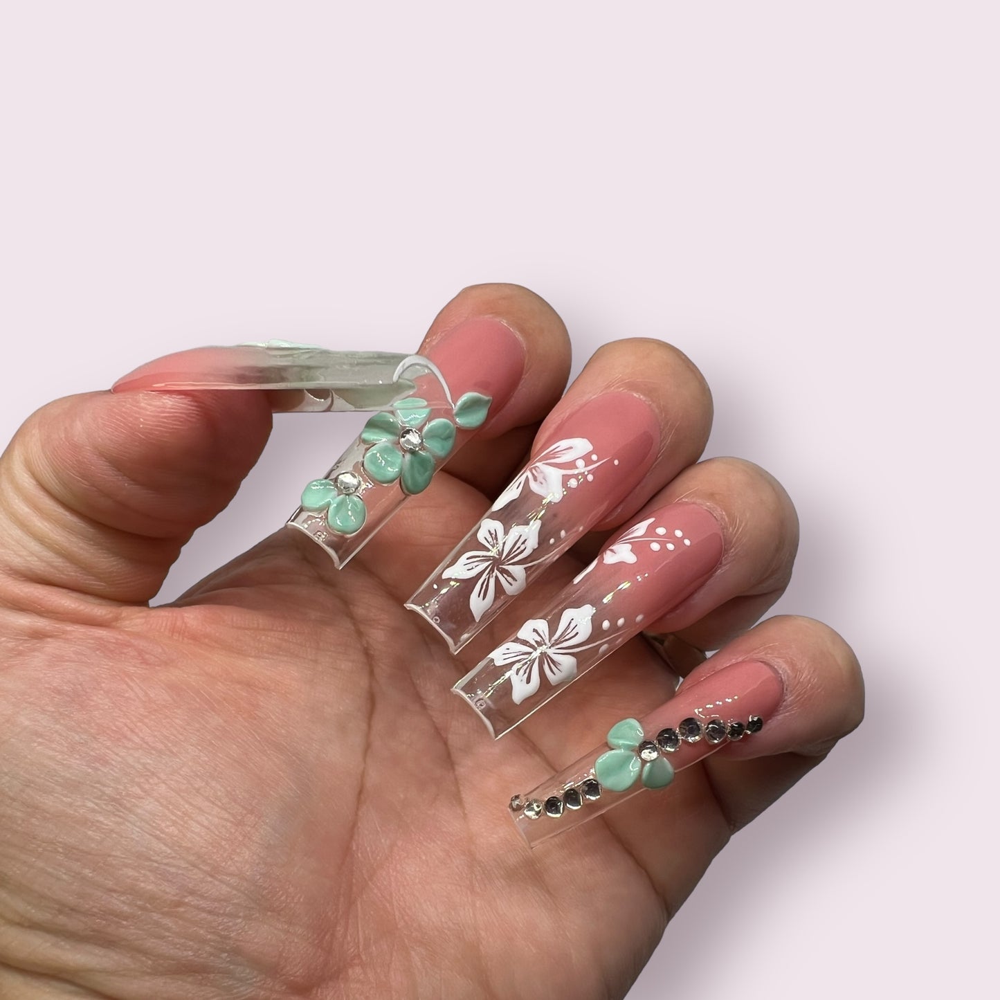 Luxurious Handmade Acrylic Press On Nails - A20 - High Quality, Reusable, & Waterproof - Hojhuam's Essential Comforts