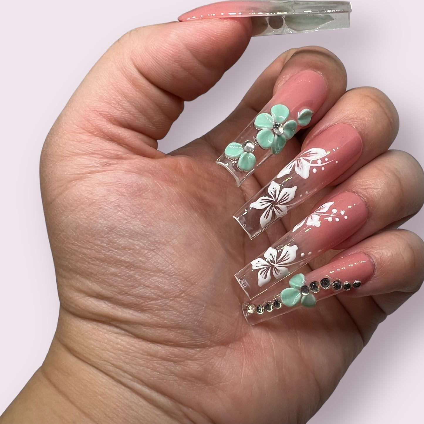 Luxurious Handmade Acrylic Press On Nails - A20 - High Quality, Reusable, & Waterproof - Hojhuam's Essential Comforts