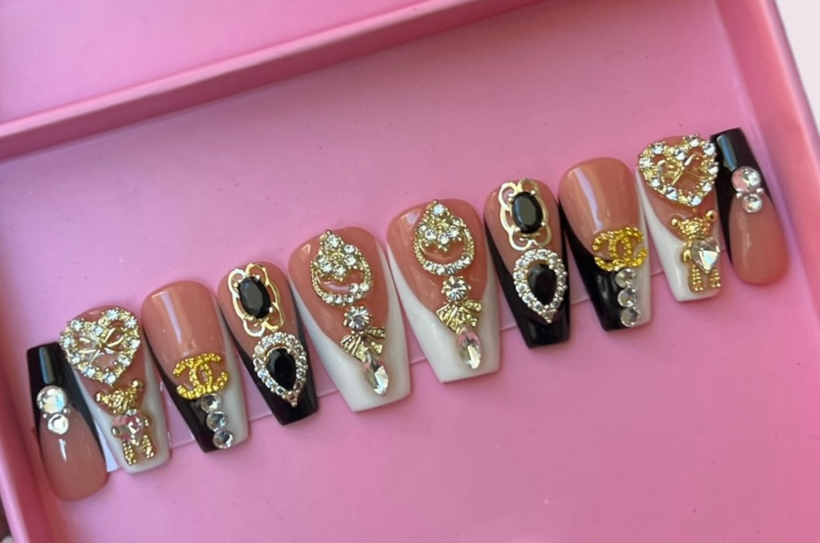 Luxurious Handmade Acrylic Press On Nails - B23 - High Quality, Reusable, & Waterproof - Hojhuam's Essential Comforts