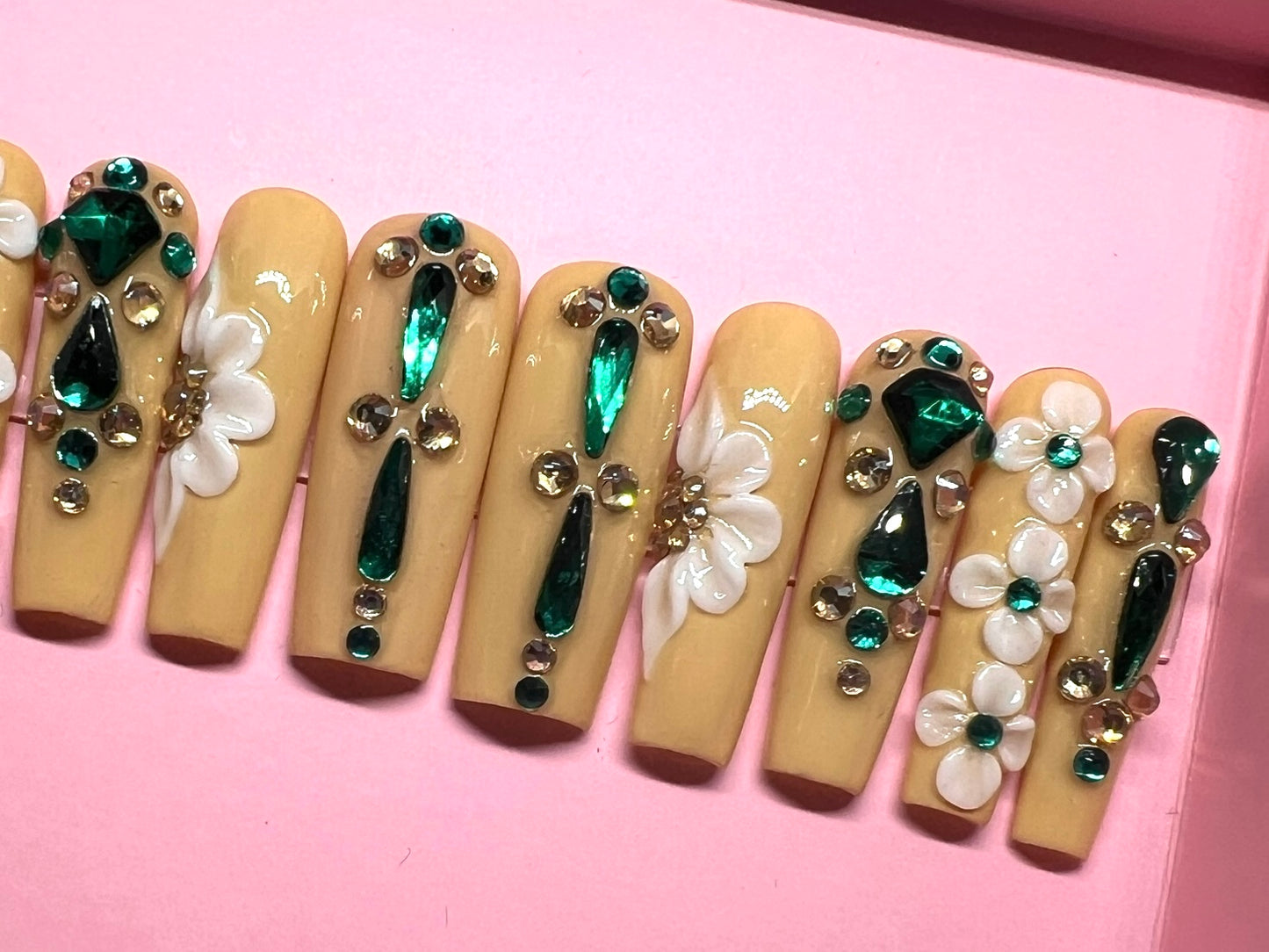 Luxurious Handmade Acrylic Press On Nails - C1 - High Quality, Reusable, & Waterproof - Hojhuam's Essential Comforts