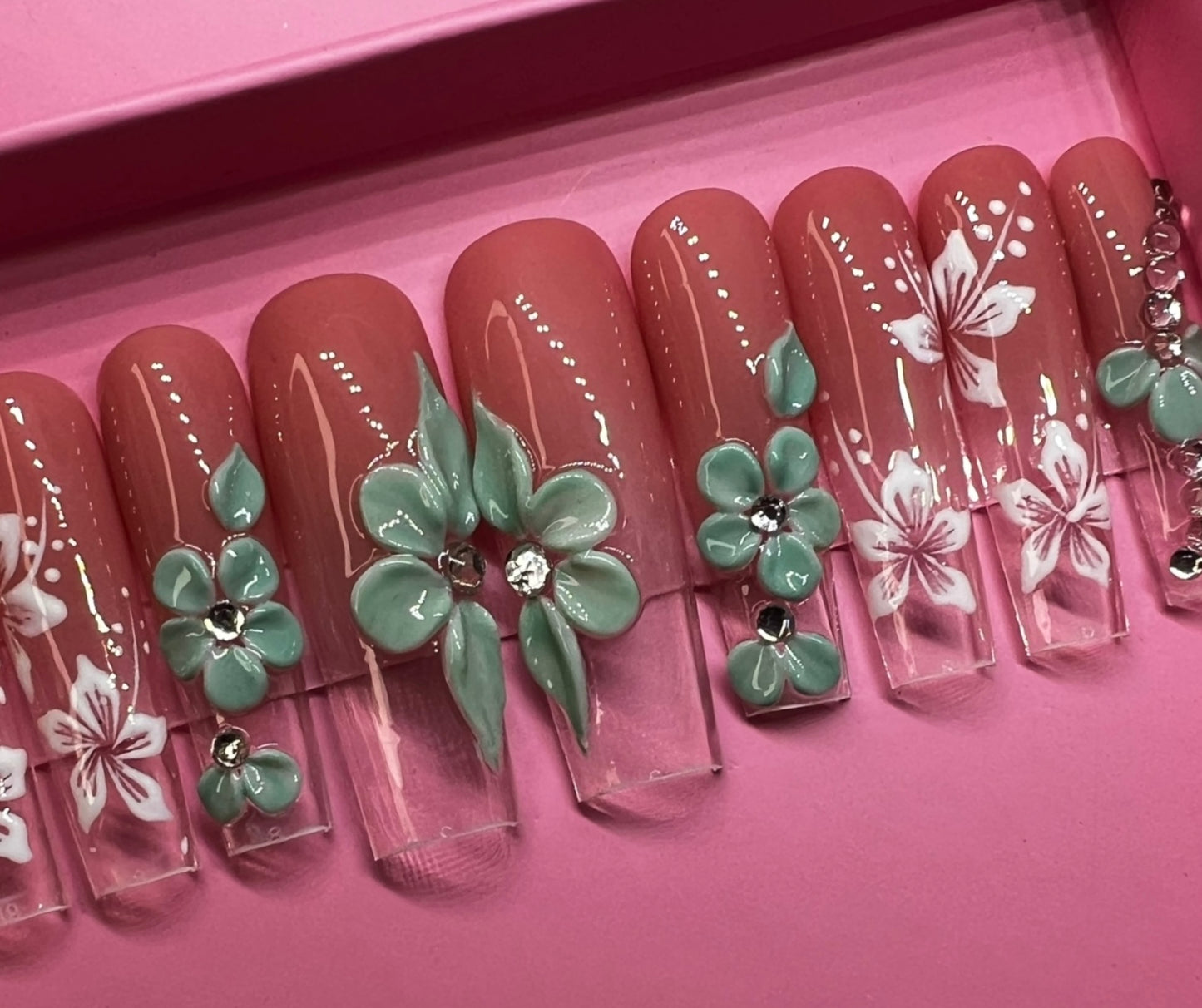 Luxurious Handmade Acrylic Press On Nails - A20 - High Quality, Reusable, & Waterproof - Hojhuam's Essential Comforts