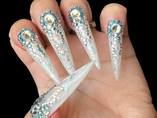 Luxurious Handmade Acrylic Press On Nails - B13 - High Quality, Reusable, & Waterproof - Hojhuam's Essential Comforts