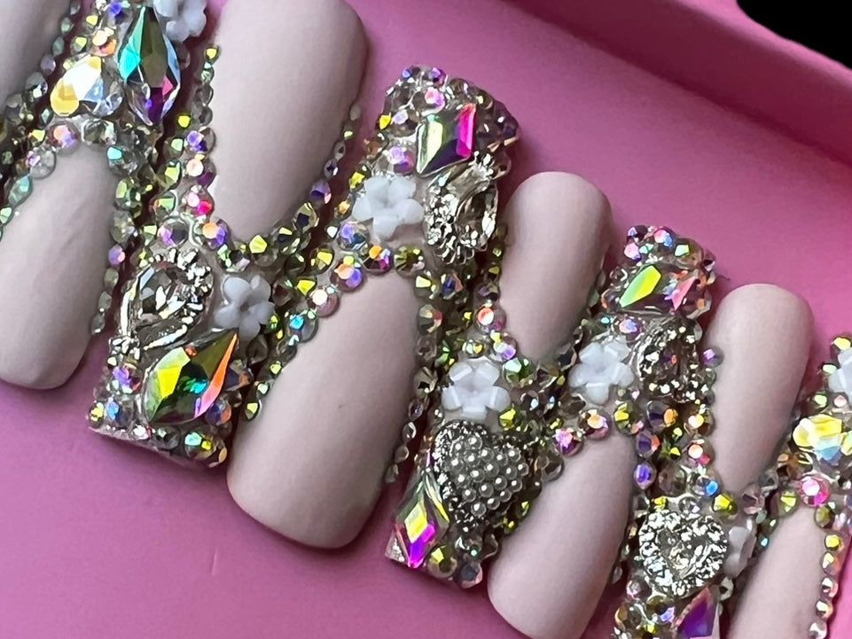 Luxurious Handmade Acrylic Press On Nails - A6 - High Quality, Reusable, & Waterproof - Hojhuam's Essential Comforts