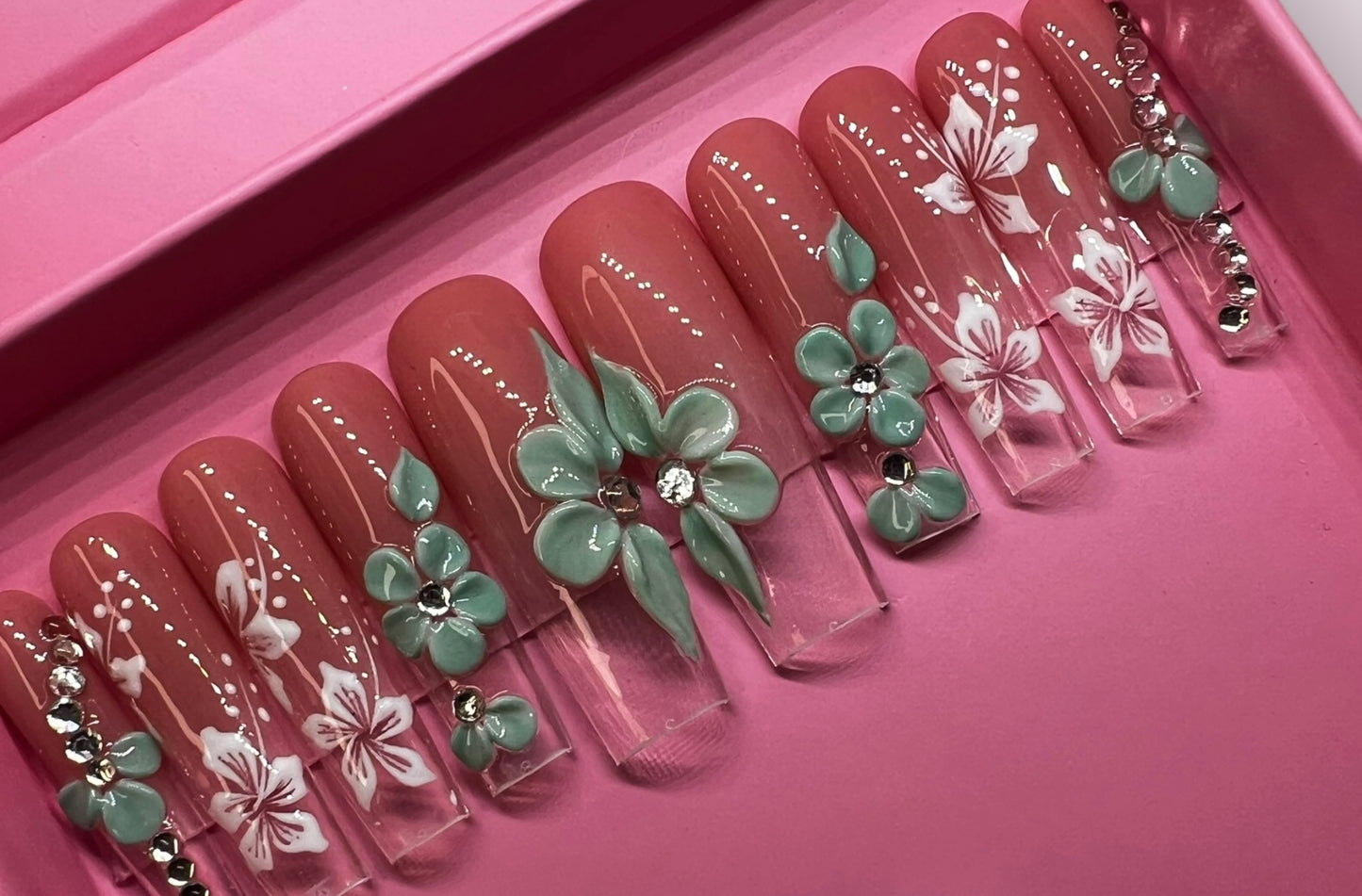 Luxurious Handmade Acrylic Press On Nails - A20 - High Quality, Reusable, & Waterproof - Hojhuam's Essential Comforts