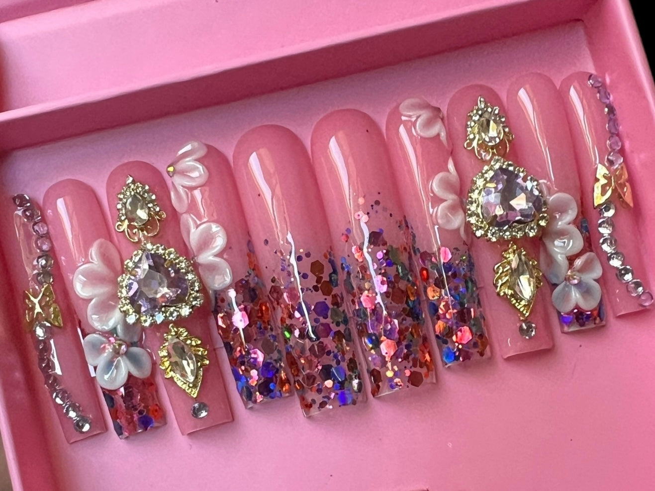 Luxurious Handmade Acrylic Press On Nails - B16 - High Quality, Reusable, & Waterproof - Hojhuam's Essential Comforts